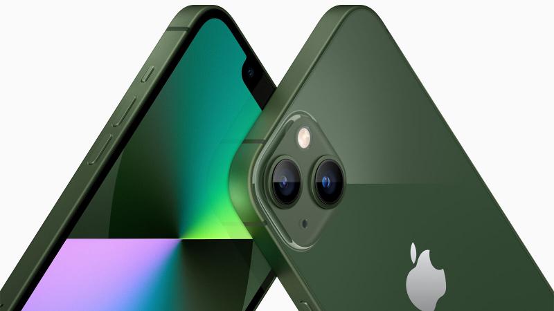 iPhone SE 2022 vs iPhone 13: 13 Design
